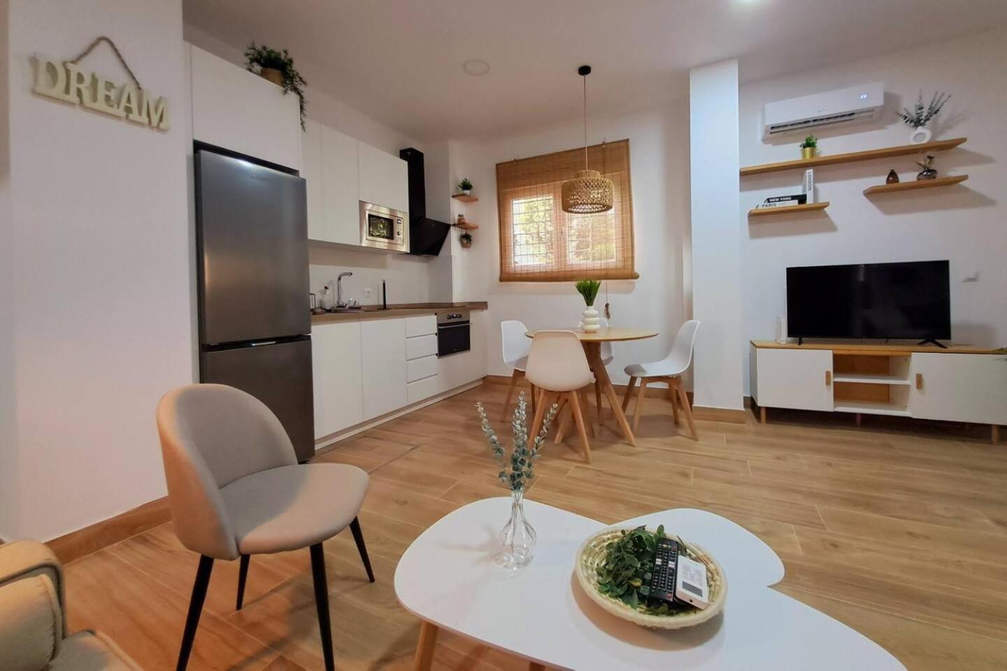 Coffee & Calm Triana Apartment Seville Exterior photo